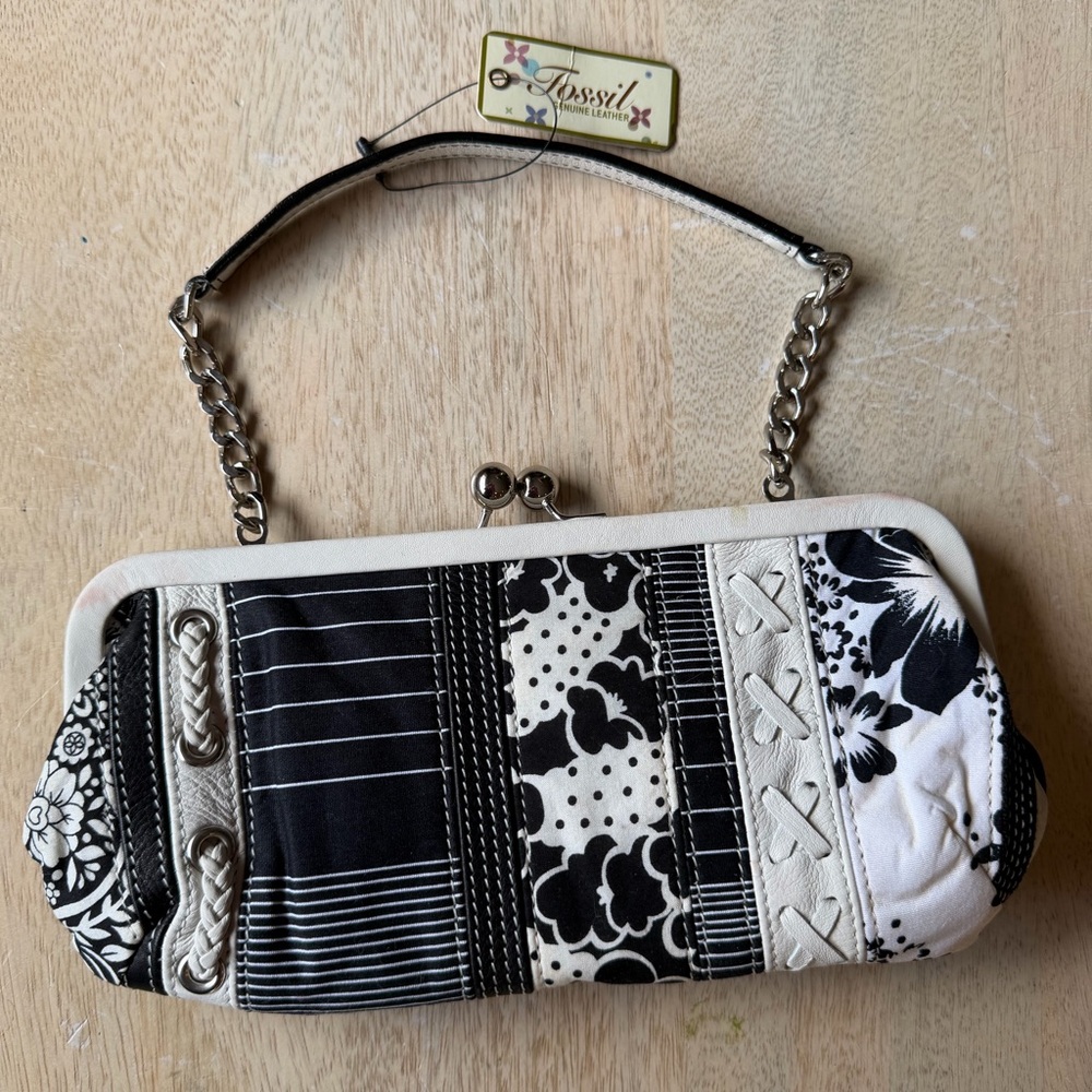 FOSSIL leather clutch purse Black and White prints Never Used
